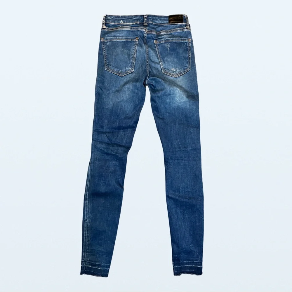 Zara Premium Denim Collection Medium Wash Midrise Jeans, Women’s Size 4 - Picture 3 of 6